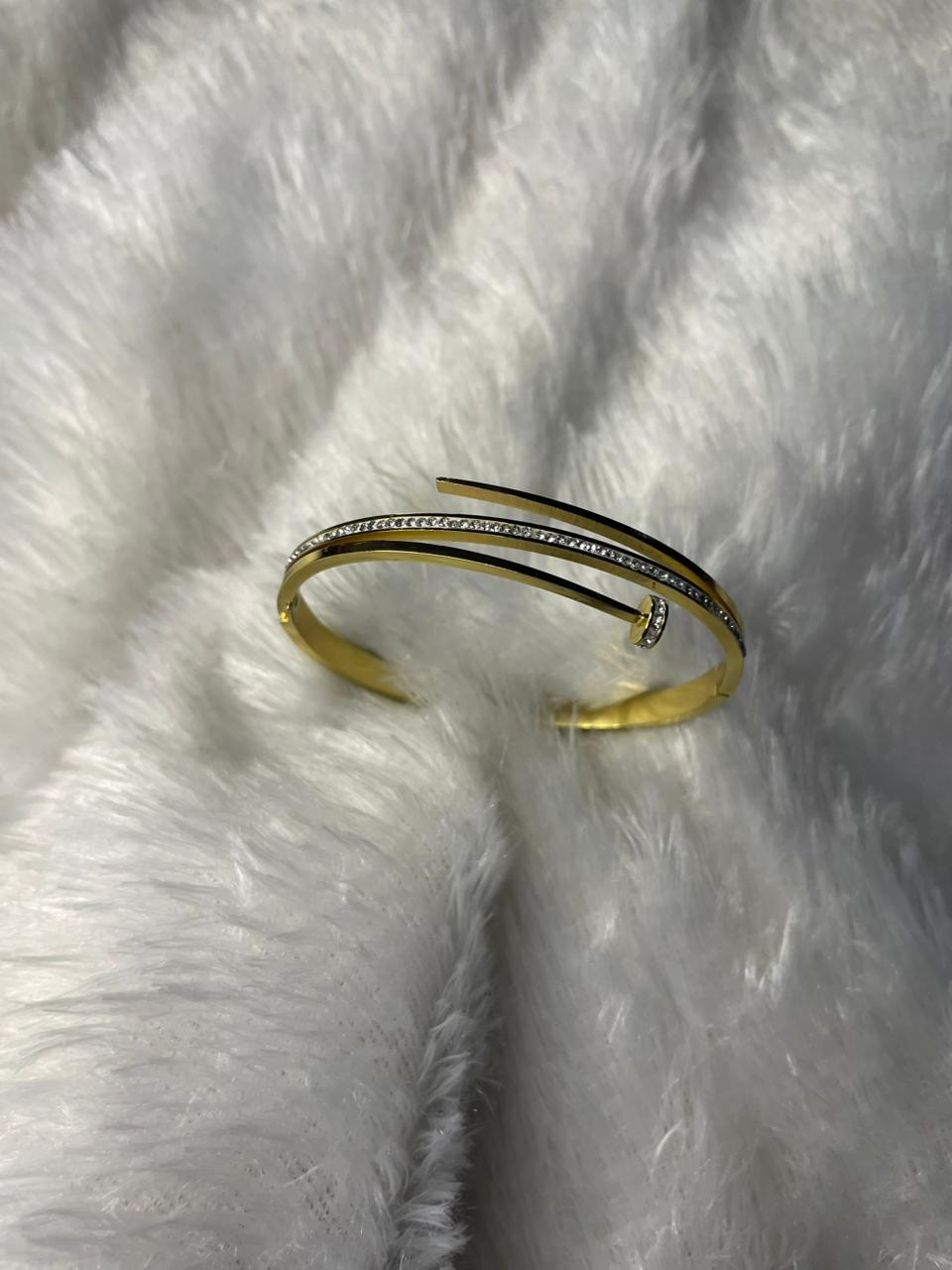 Nail Diamond Bracelet